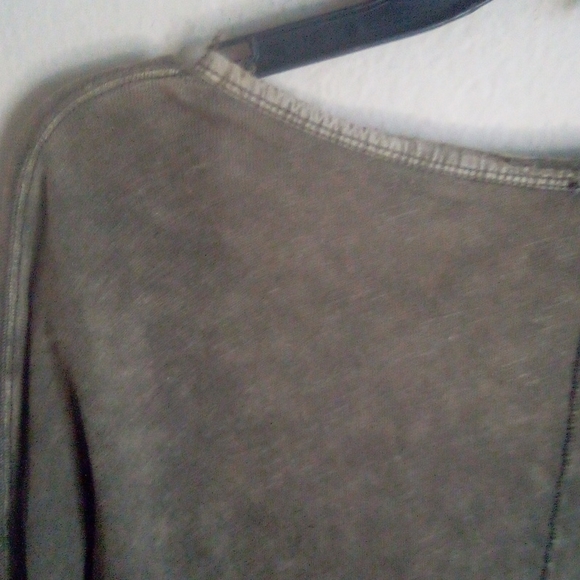 New Free People Santa Cruz Henley Distressed Acid Wash Lagenlook Style Shirt Top - Picture 14 of 16